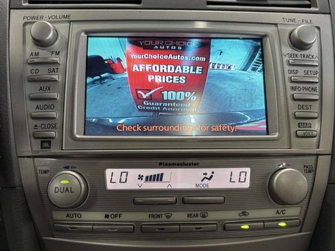 Used 2011 Toyota Camry XLE w/ SE/XLE Extra-Value Pkg FWD image 25