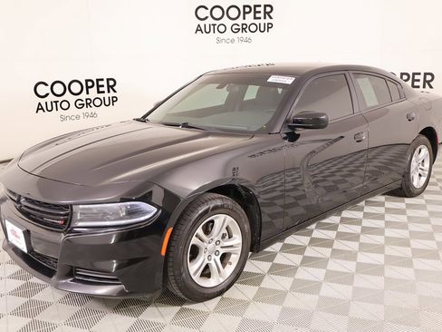 Used 2022 Dodge Charger SXT image 9
