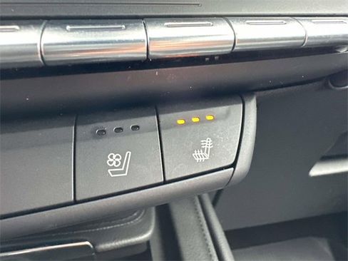 Certified 2023 Cadillac XT4 Premium Luxury w/ Technology Package image 74