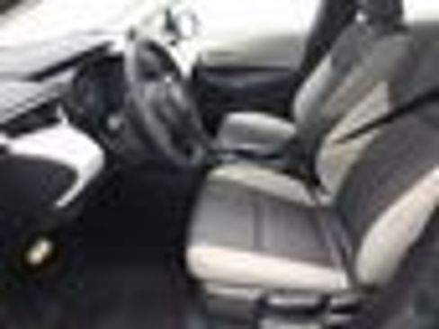 Used 2025 Toyota Corolla LE FWD image 7
