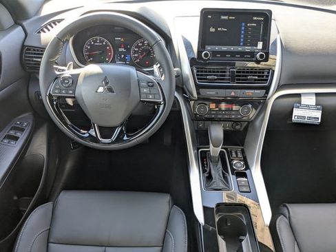 Used 2025 Mitsubishi Eclipse Cross SEL image 17