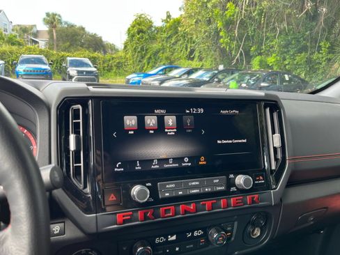 Used 2026 Nissan Frontier PRO-4X AWD/4WD image 19