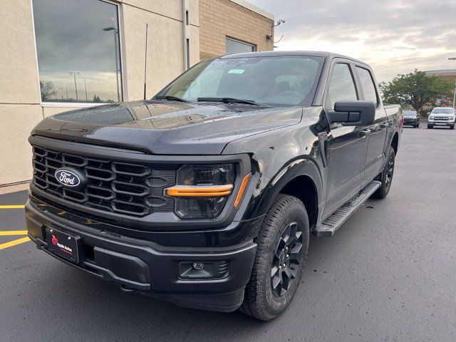 Used 2025 Ford F150 STX w/ Equipment Group 201A FX4 AWD/4WD image 4