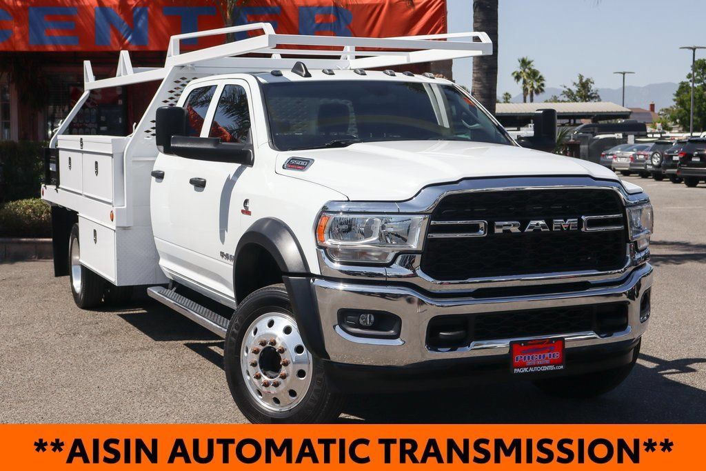 Used 2022 RAM 5500 Tradesman w/ Chrome Appearance Group RWD image 2