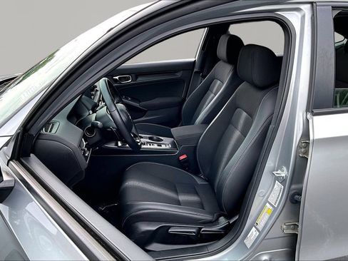 Used 2025 Honda Civic Sport image 17
