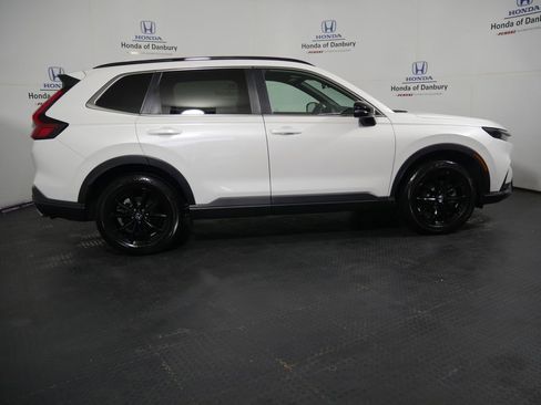 Used 2025 Honda CR-V Sport image 3