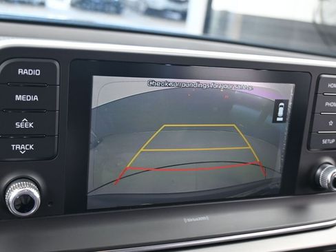 Used 2021 Kia Telluride LX image 18