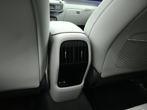 Used 2026 Hyundai Kona SEL Premium AWD/4WD image 19