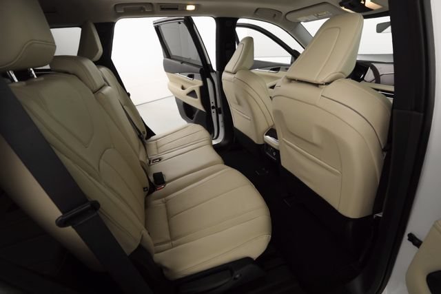 Used 2025 INFINITI QX60 Luxe AWD/4WD image 18