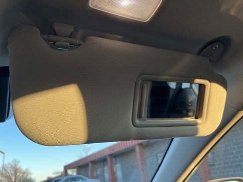 Used 2025 Toyota Camry XLE image 77