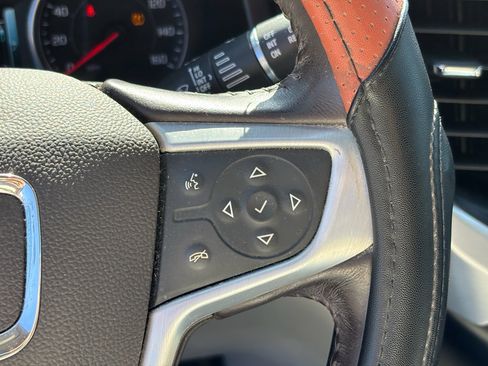 Used 2019 GMC Acadia SLT FWD image 20