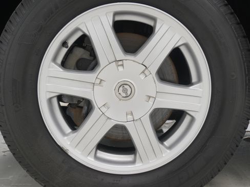 Used 2005 Chrysler Pacifica Touring FWD image 22