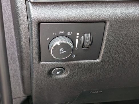 Certified 2021 Jeep Grand Cherokee Limited AWD/4WD image 16