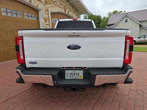 Used 2023 Ford F350 Lariat image 4