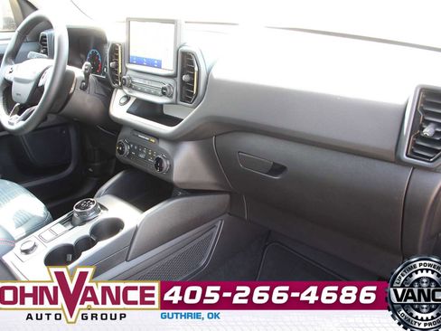 Used 2024 Ford Bronco Sport Heritage w/ Heritage Convenience Package image 17