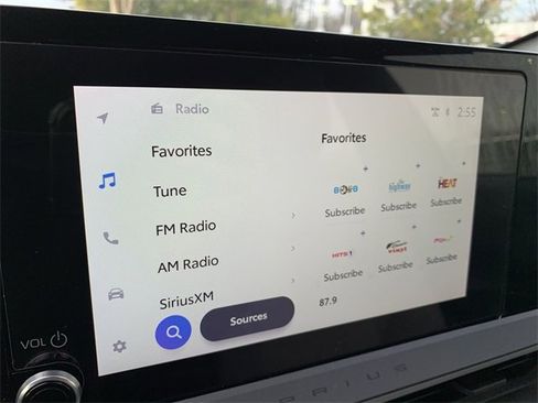 Used 2024 Toyota Prius LE image 24