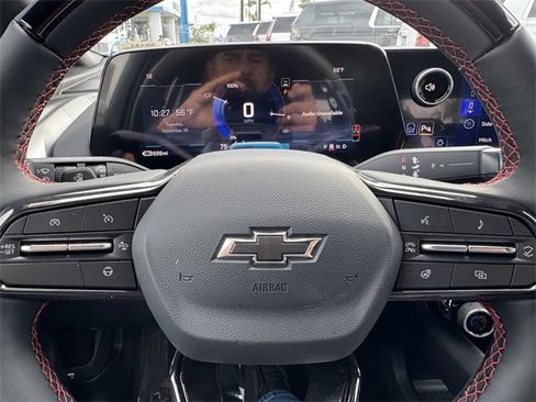 New 2026 Chevrolet Equinox EV RS image 18