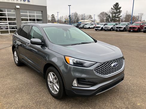 Used 2024 Ford Edge SEL w/ Convenience Package AWD/4WD image 4