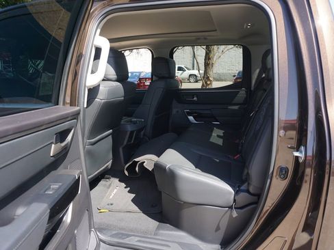 Used 2023 Toyota Tundra Limited w/ Power Package image 14