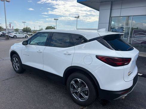 Used 2024 Chevrolet Blazer LT AWD/4WD image 6