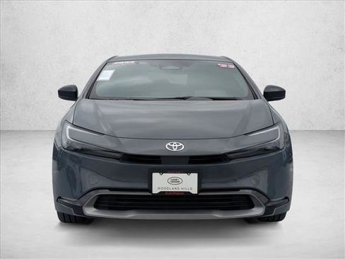 Used 2023 Toyota Prius Limited FWD image 2