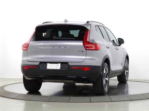 Certified 2026 Volvo XC40 B5 Plus AWD/4WD image 11