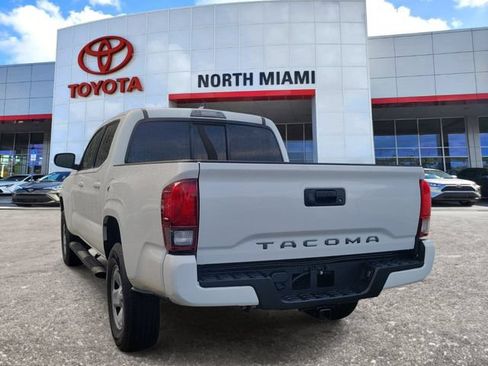 Used 2022 Toyota Tacoma SR w/ SR Convenience Package RWD image 3