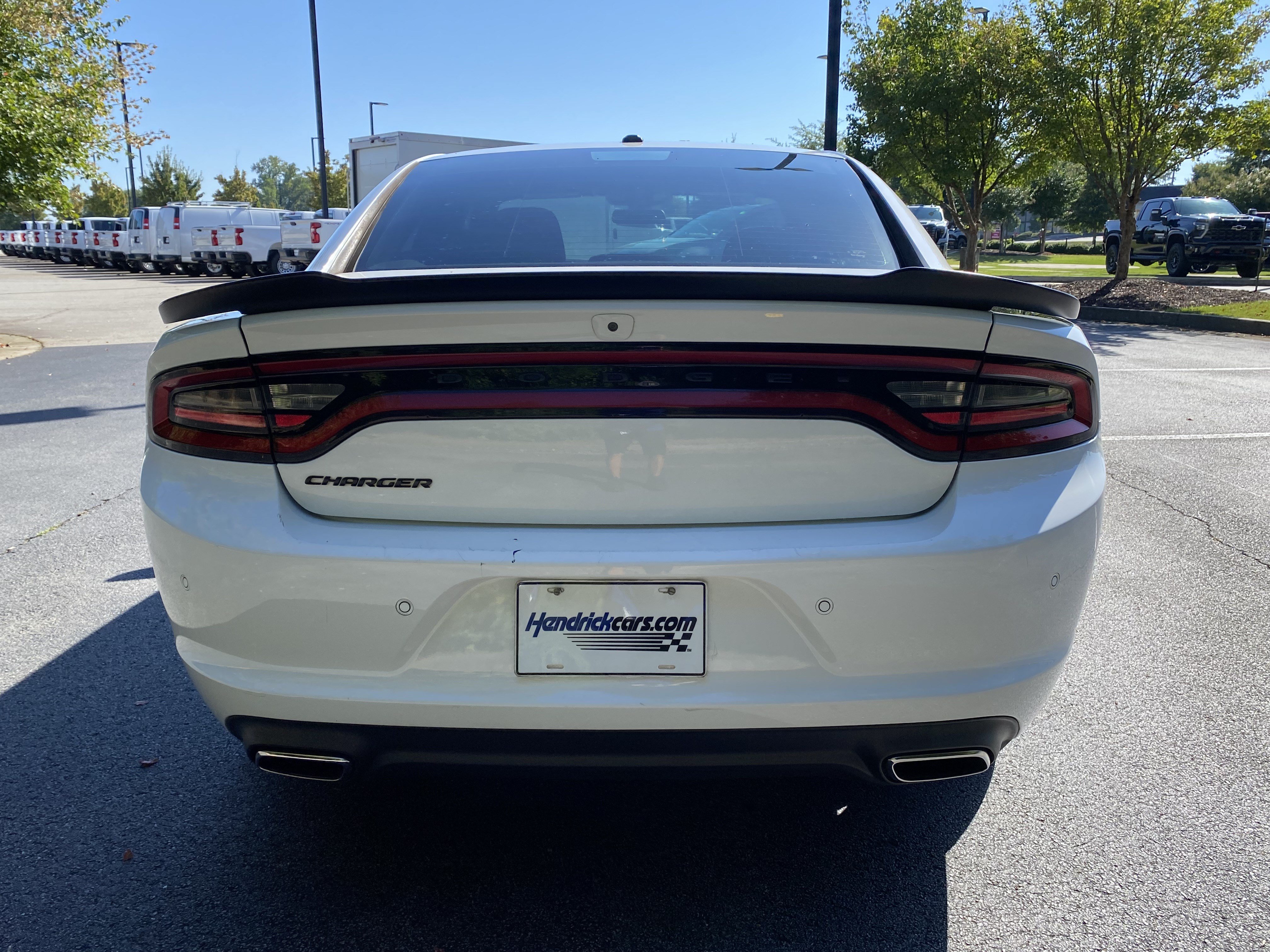 Used 2022 Dodge Charger SXT w/ Blacktop Package RWD image 8