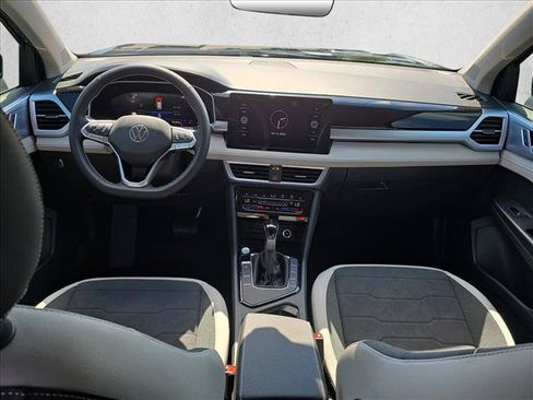 New 2026 Volkswagen Taos SE FWD image 19