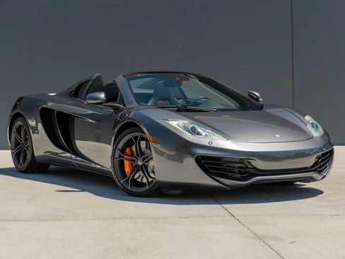 Used 2014 McLaren MP4-12C Spider RWD image 8