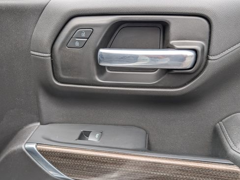 Used 2019 Chevrolet Silverado 1500 RST image 21