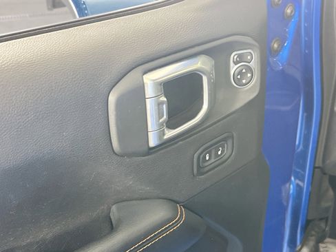 Used 2021 Jeep Gladiator Mojave image 18