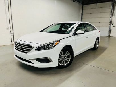 Used 2016 Hyundai Sonata SE w/ Winter Weather Package