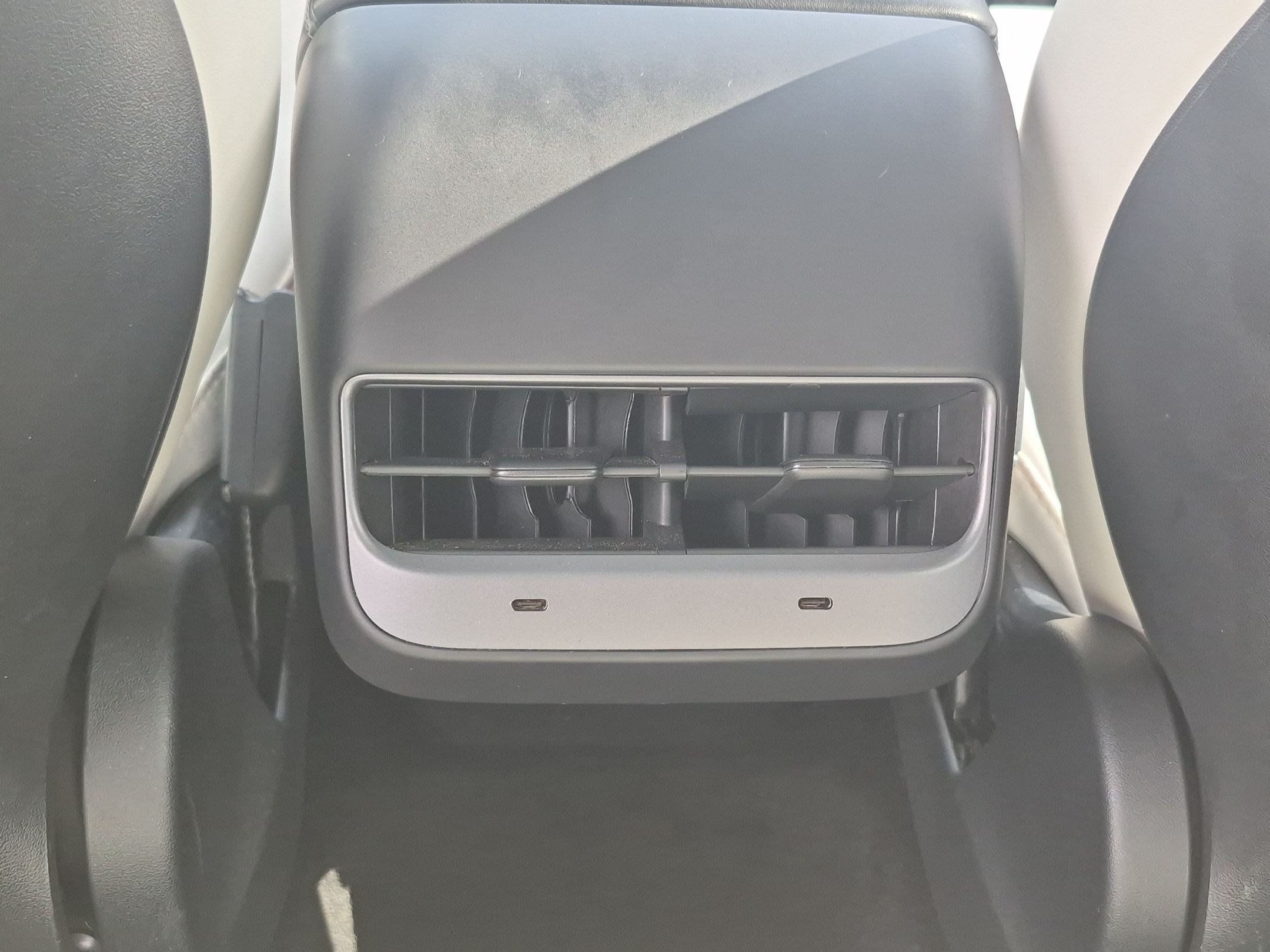 Used 2022 Tesla Model Y Performance AWD/4WD image 23