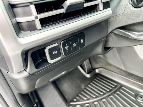 Certified 2024 Hyundai Santa Fe SEL image 13