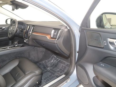 Used 2023 Volvo S60 B5 Plus AWD/4WD image 42