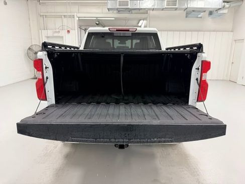 Certified 2024 Chevrolet Silverado 1500 LT Trail Boss w/ Convenience Package II image 30