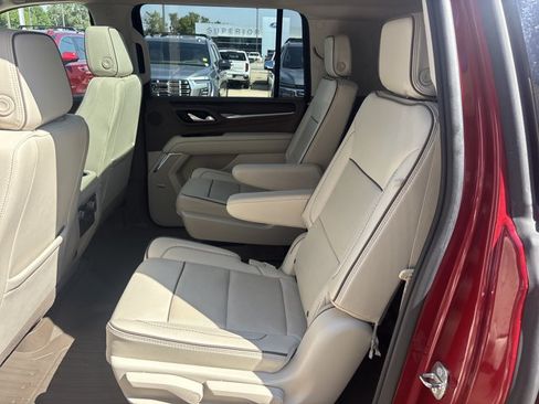 Used 2023 GMC Yukon XL Denali w/ LPO, Floor Liner Package AWD/4WD image 17
