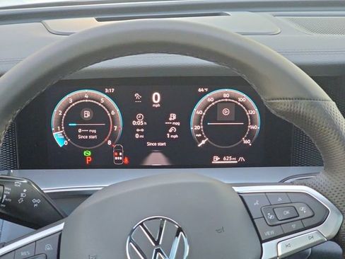 New 2026 Volkswagen Tiguan SE R-Line image 18