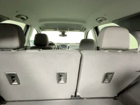 Used 2024 Chevrolet Equinox LT FWD image 18