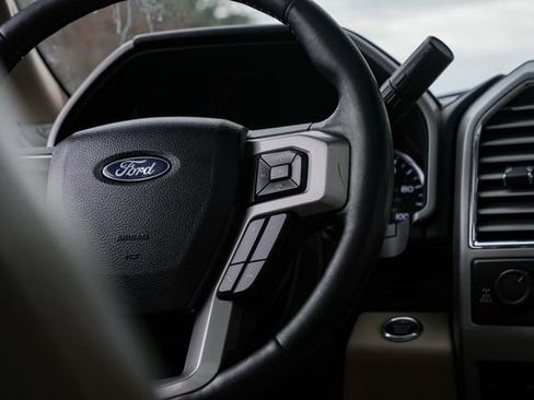 Used 2017 Ford F250 Lariat w/ Lariat Ultimate Package image 47