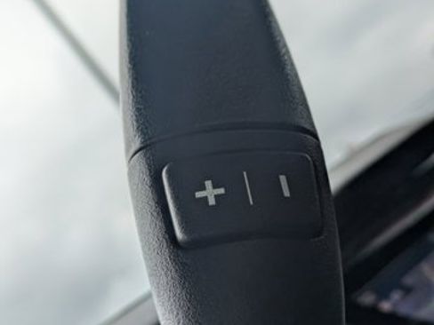 Used 2019 Cadillac Escalade ESV Luxury image 29