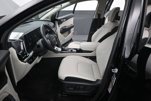 Used 2024 Kia Sportage EX FWD image 13