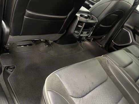 Used 2024 RAM 1500 Laramie AWD/4WD image 12