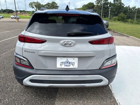 Used 2023 Hyundai Kona SEL FWD image 4