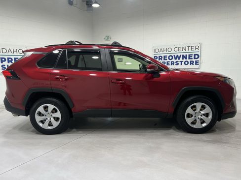 Used 2019 Toyota RAV4 LE w/ All Weather Liner Package image 9