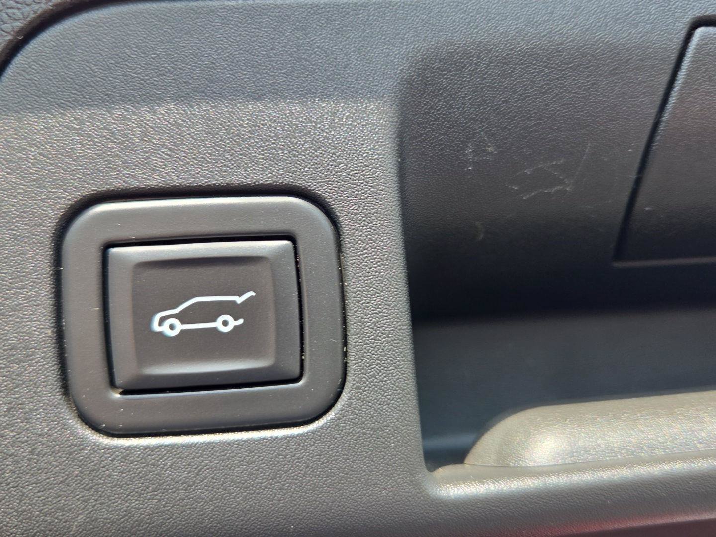 Used 2022 Buick Envision Preferred FWD image 28