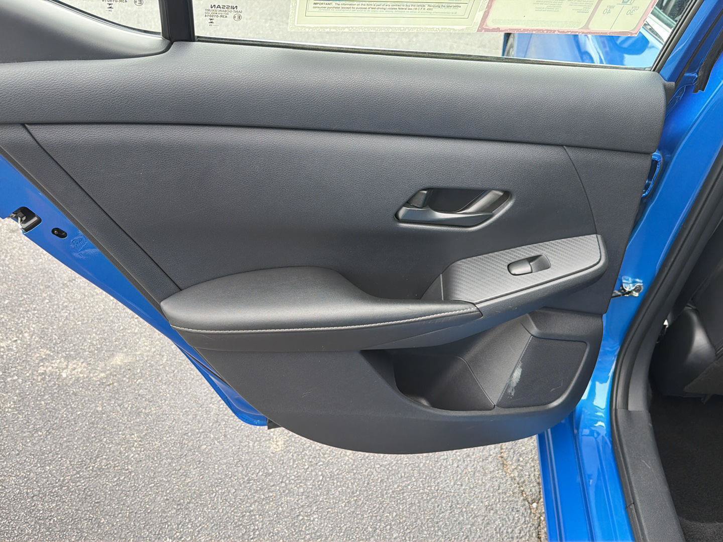 Used 2025 Nissan Sentra SV FWD image 17