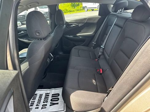 Used 2023 Chevrolet Malibu LT w/ Driver Confidence Package FWD image 19