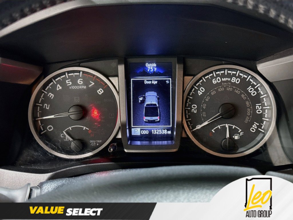 Used 2019 Toyota Tacoma SR5 AWD/4WD image 14